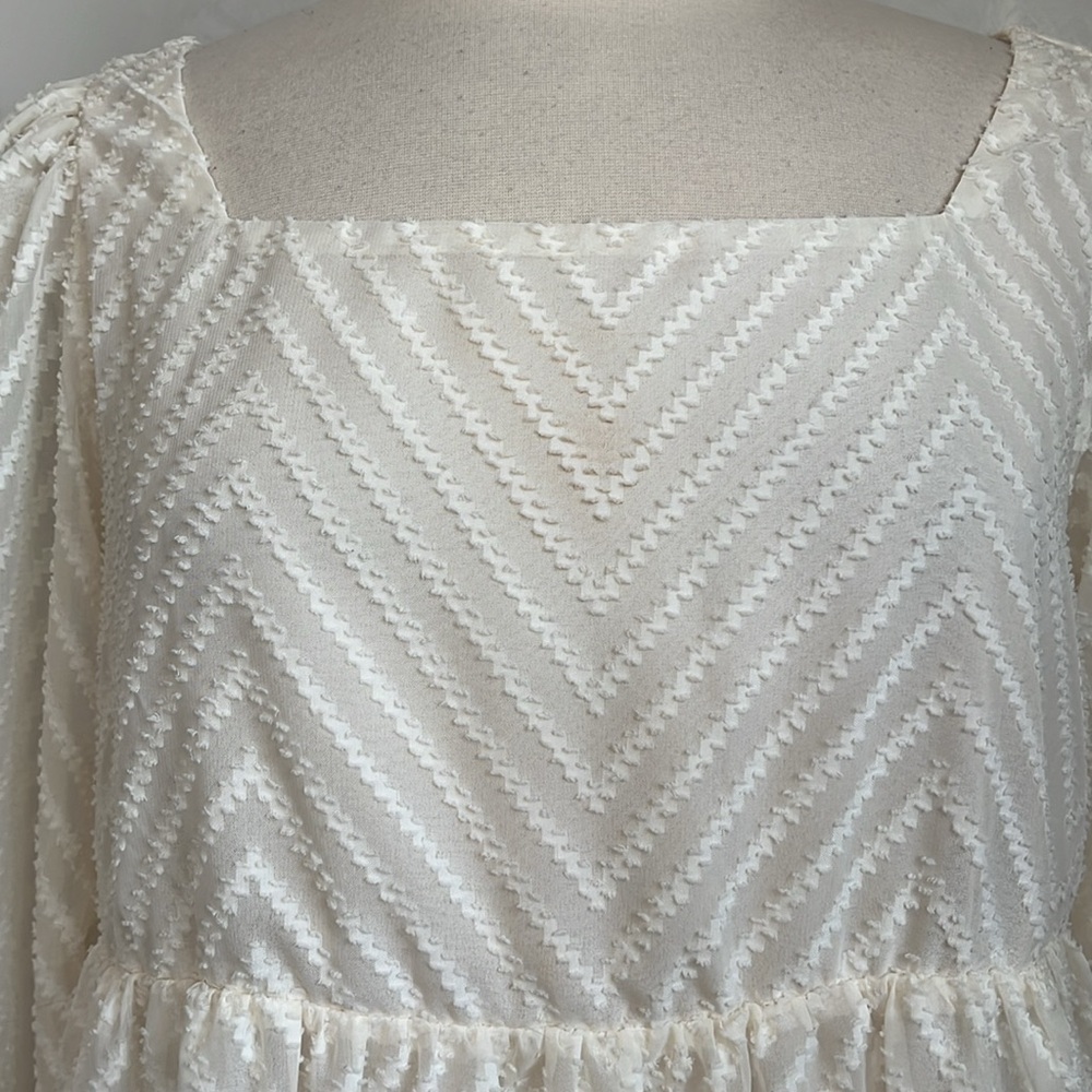 Indie & Co Camren Cream Long Sleeve Dress with Chevron Design size Medium - Picture 7 of 14